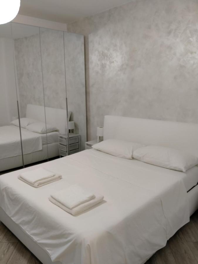 Casa Vacanza Volintiru Villa Como Luaran gambar