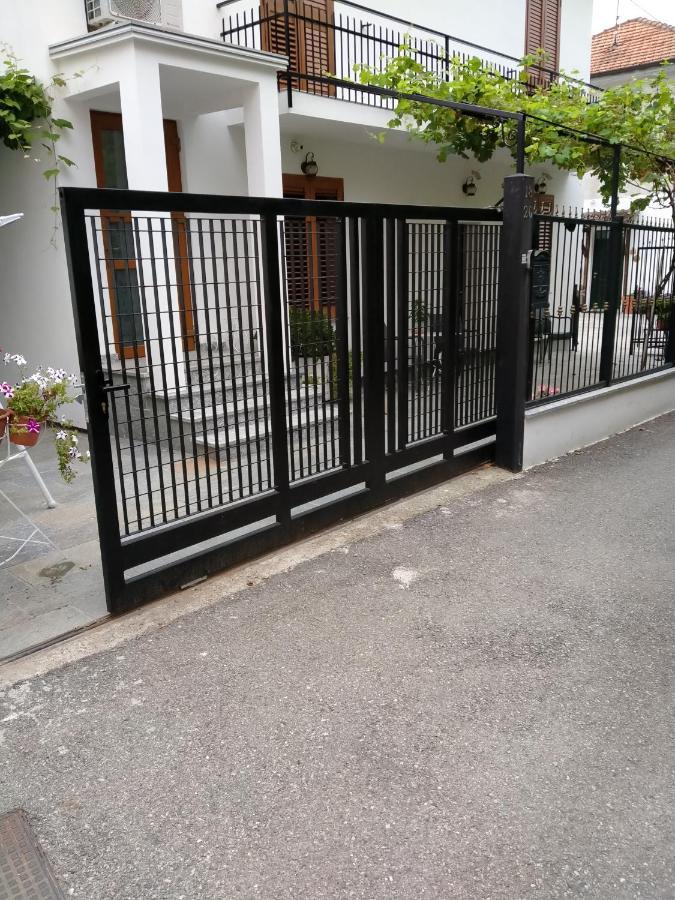 Casa Vacanza Volintiru Villa Como Luaran gambar